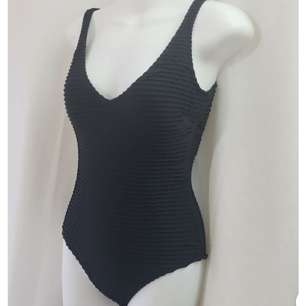 Gottex Blue Ribbed Black Built In Bra One Piece Swimsuit Women's Size 10
